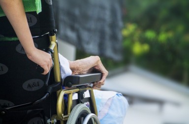 Aiutare gli altri in tempi di crisi