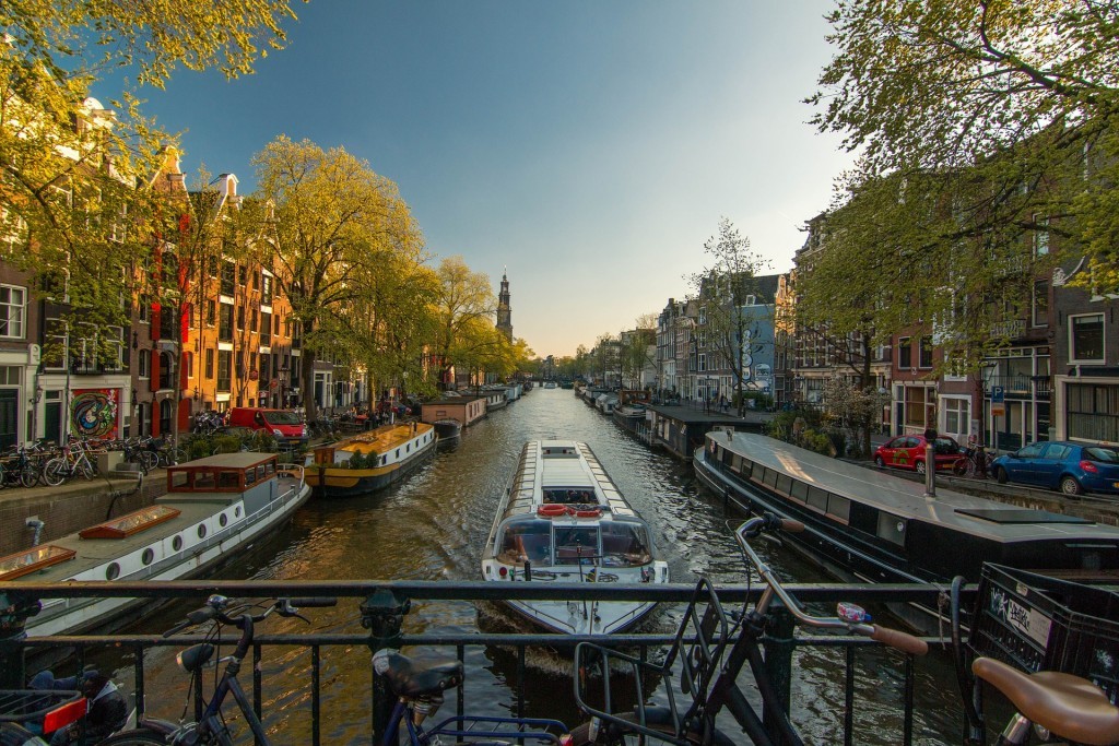 boat tour
